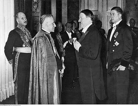 papa pio xii y hitler recibimiento vaticano